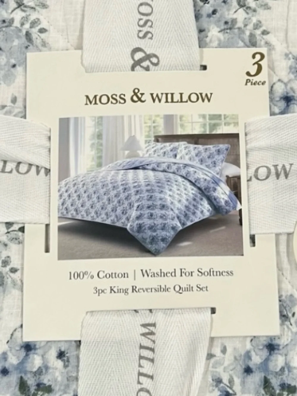 Moss & Willow Cotton Blue and White Cotton Floral Reversible King Quilt Set